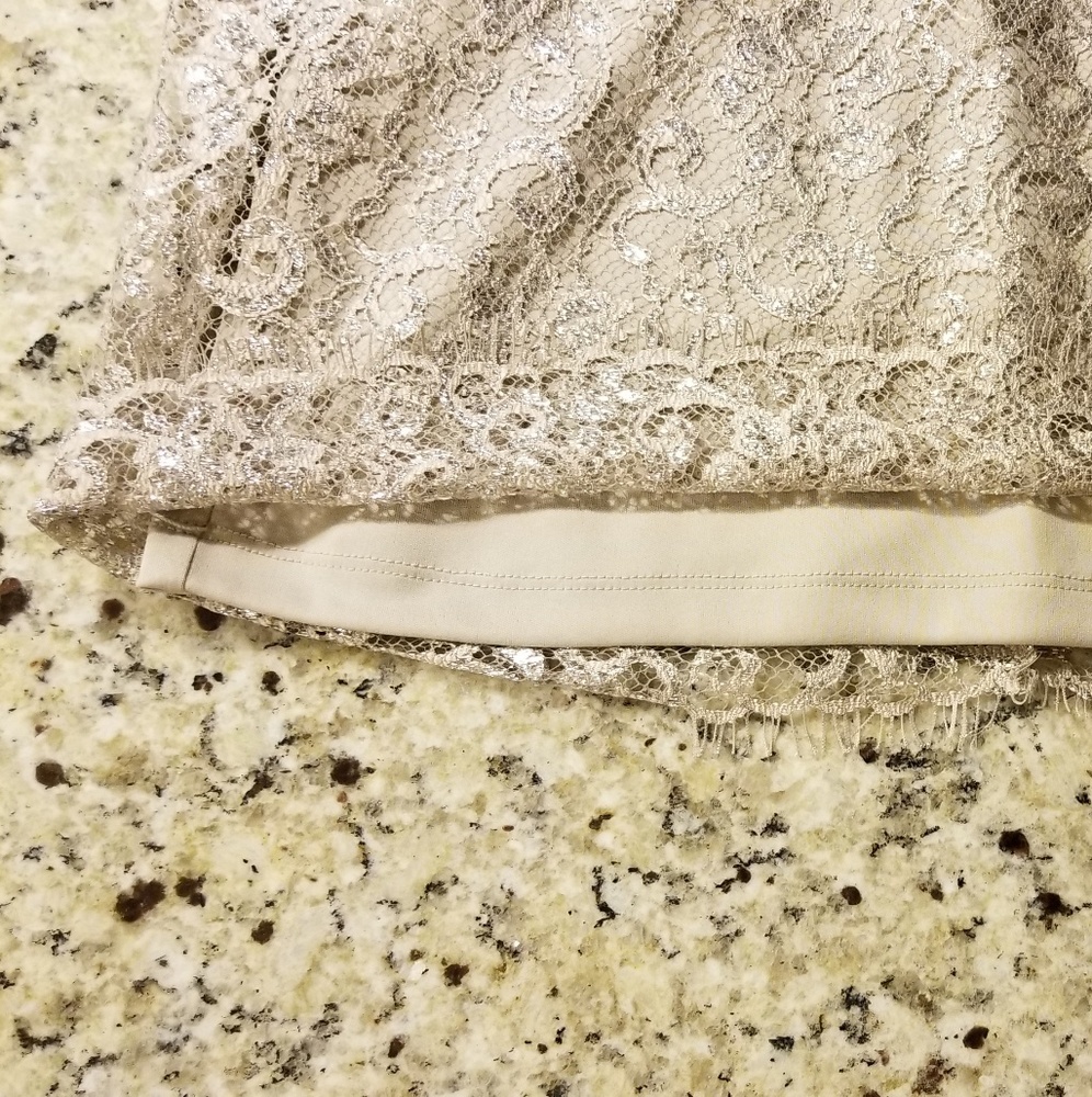 🍾 Calvin Klein Champagne Metallic Lace Dress - Picture 5 of 6